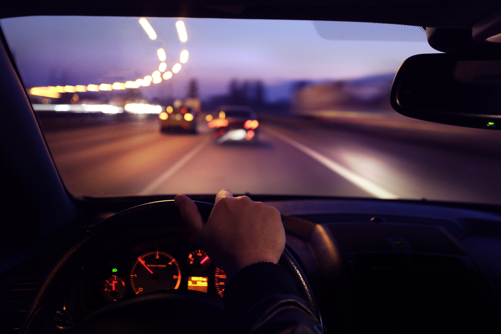 night-driving-accidents-what-should-you-do-when-you-are-driving-at-night-to-be-safe