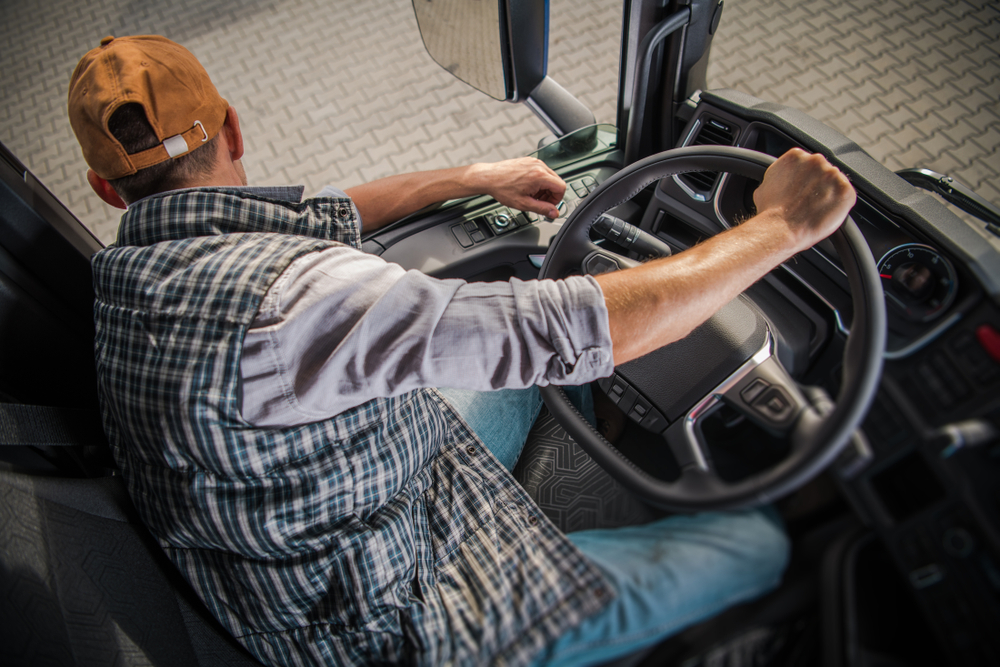 arlington-tx-truck-accident-lawyer-improper-backing-up Improper Backing Up Accidents