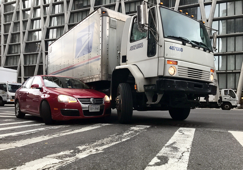 carrollton-tx-truck-accident-lawyer-negligence-types-blind-spot Truck Accidents