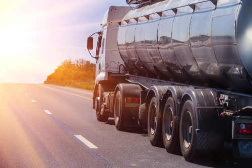 shutterstock_1183549687 Fuel Trucks